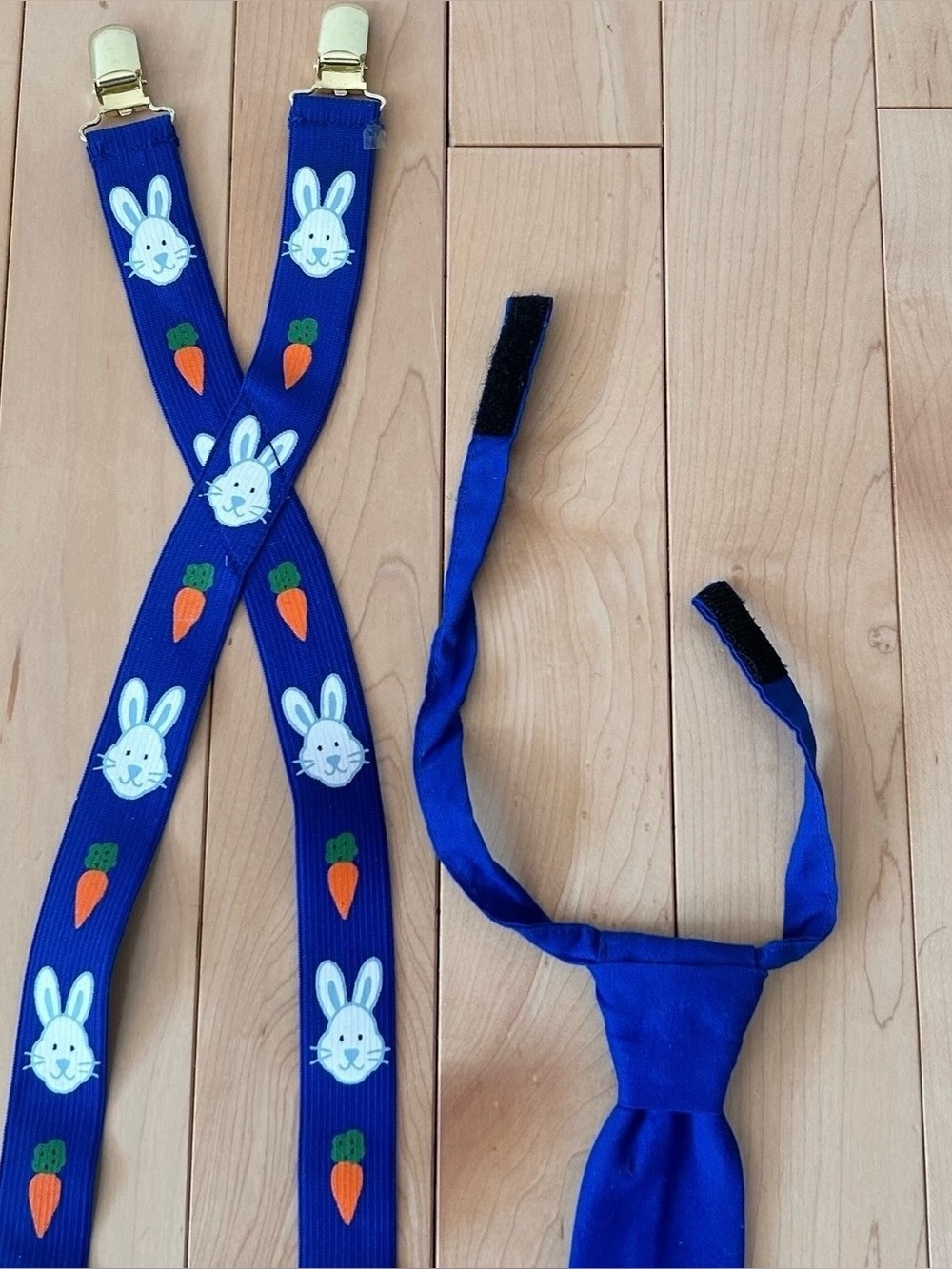New Kids Blue Easter Bunny Tie and Suspenders Set - Picture 5 of 6
